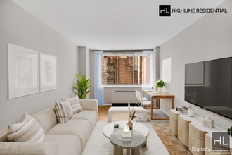 Building Photo - 250 E 40th St