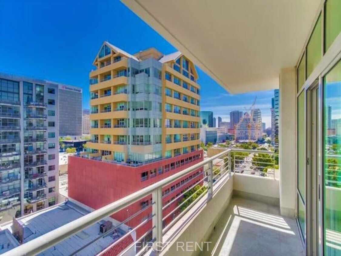 Foto principal - 425 W Beech St