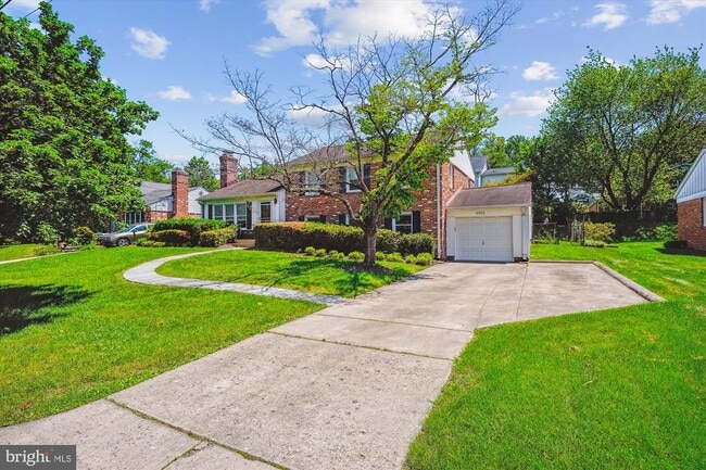Building Photo - 6302 Orchid Dr