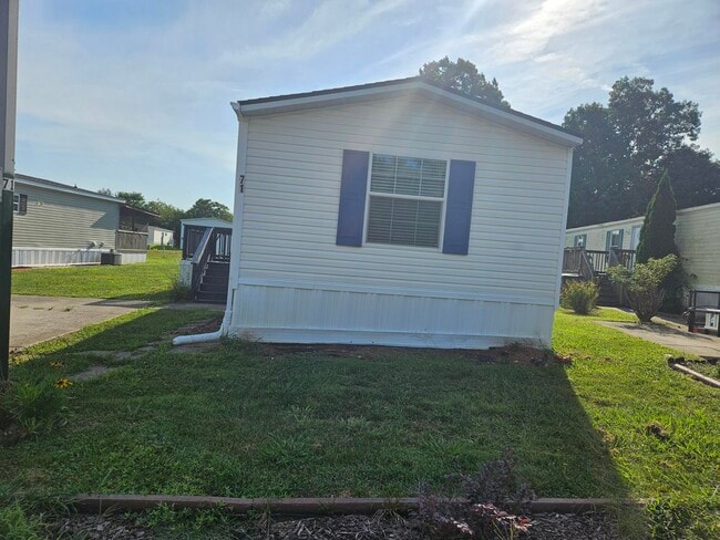 Foto del edificio - 71 Lynnwood Cir