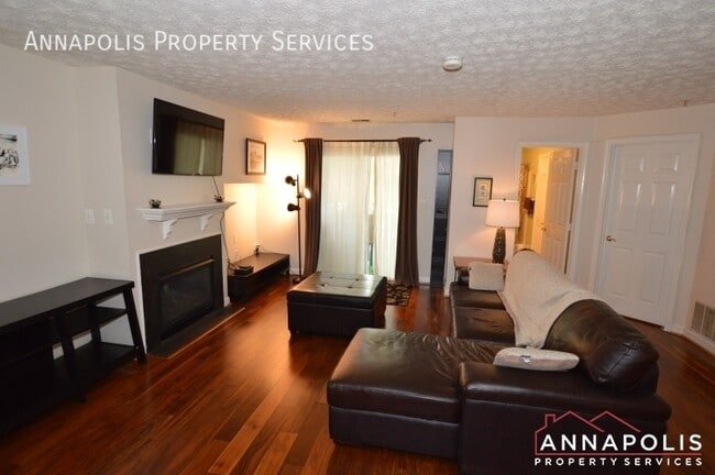 Building Photo - 621 admiral drive #308