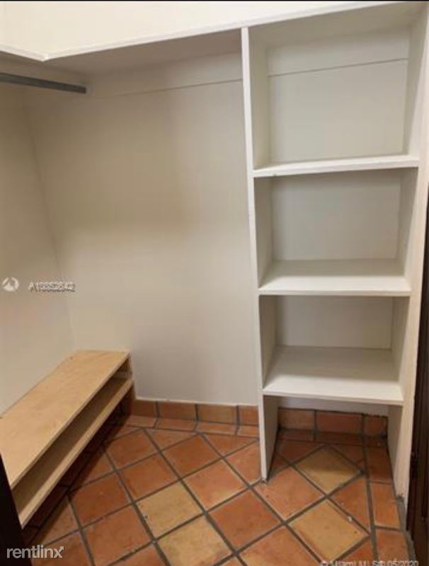 Foto del edificio - 1770 Meridian Ave