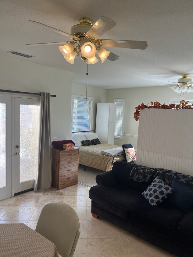 Primary Photo - 17551 Cedarwood Dr