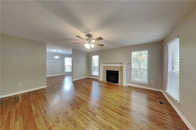 Foto del edificio - 4902 Sturbridge Crescent