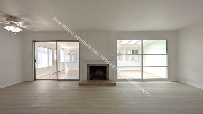 Building Photo - Spacious 3-Bedroom, 2-Bath Home Near the B...