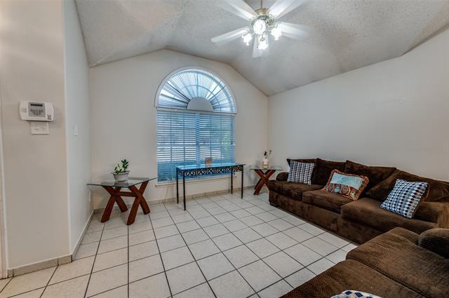 Foto del edificio - 9120 River Trails Blvd