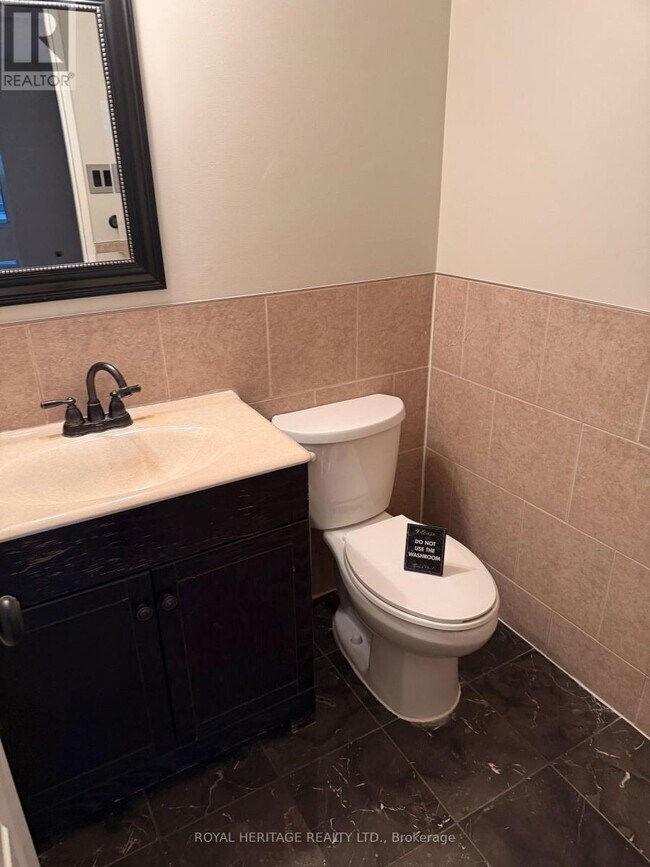 Photo du bâtiment - 1210 Radom St