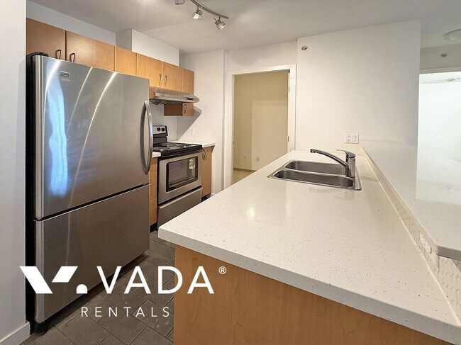 Photo du bâtiment - Oscar 1 BR APT Rental 607-1295 Richards St Vancouver: VADA