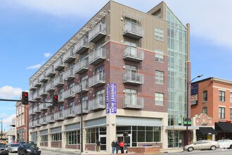 Lofts on Broadway Photo