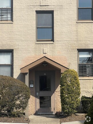 Building Photo - 280 Cedarhurst Ave