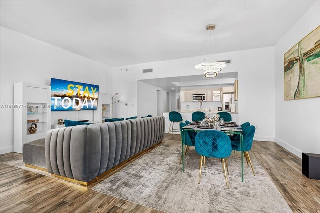 Building Photo - 2602 E Hallandale Beach Blvd