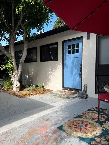 Foto principal - 2529 State St