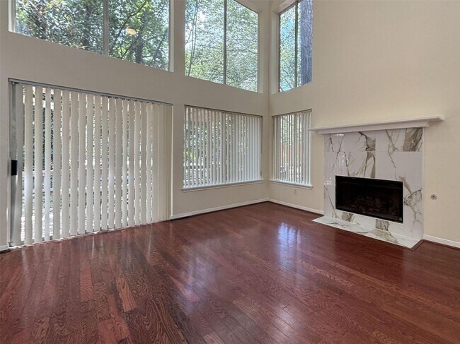 Foto del edificio - 31 N Lakeridge Cir