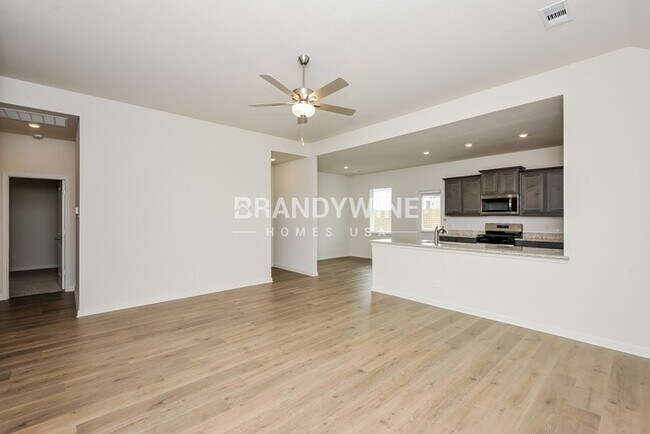 Building Photo - 9521 Teton Vis Dr