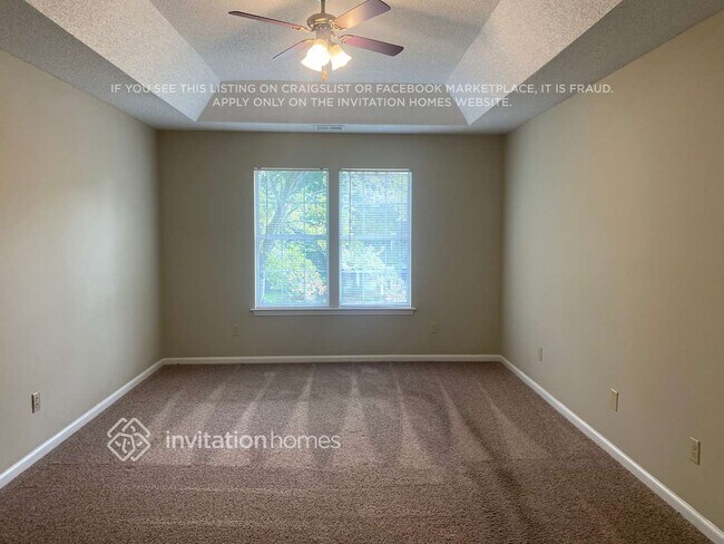 Building Photo - 1136 Briarmore Dr