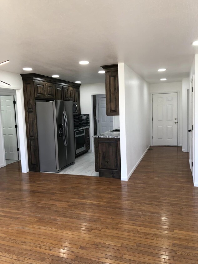 Foto principal - 1507 N Engel Ave