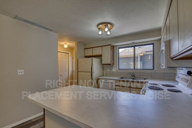 Foto del edificio - 3020 S Windstream Ln