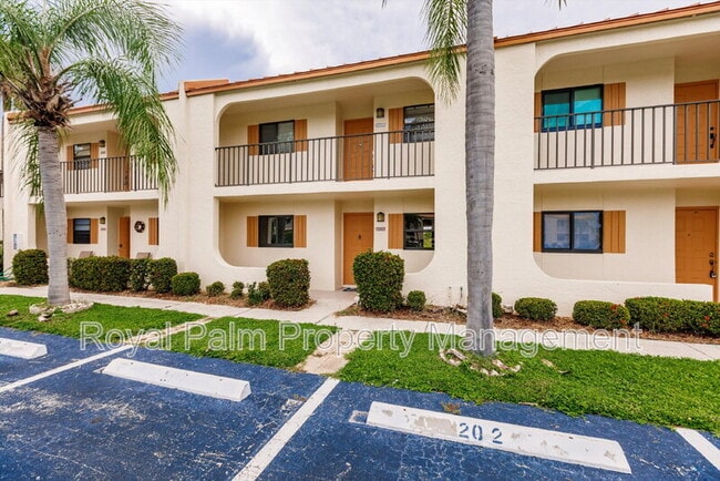 Building Photo - 16361 Dublin Cir