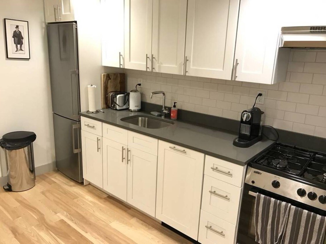 Foto principal - 127 Mott St