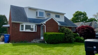 Building Photo - 92 Cottage Ave
