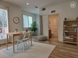 Building Photo - 12914 Agustin Pl