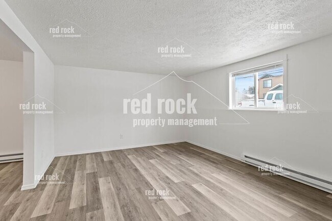 Building Photo - 403 East Dalke Avenue - 1