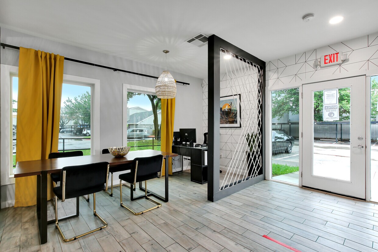 Parkwyn Townhomes 4401 Glenview Ct North Richland Hills, TX