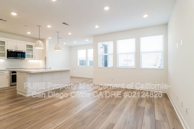 Building Photo - 316 Beaker Rd