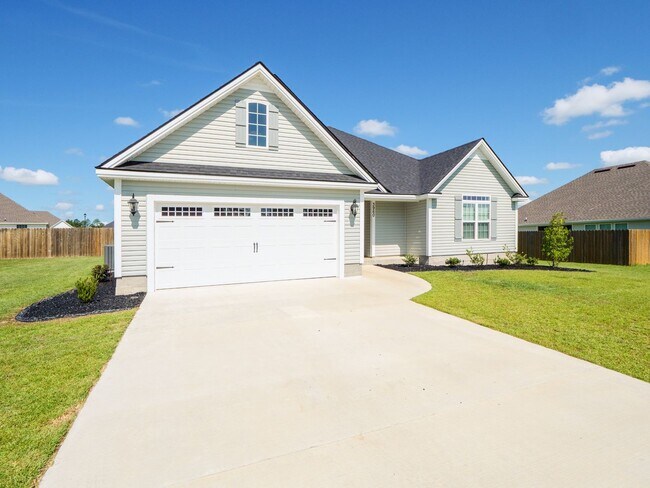 Building Photo - 3960 Landings Cir