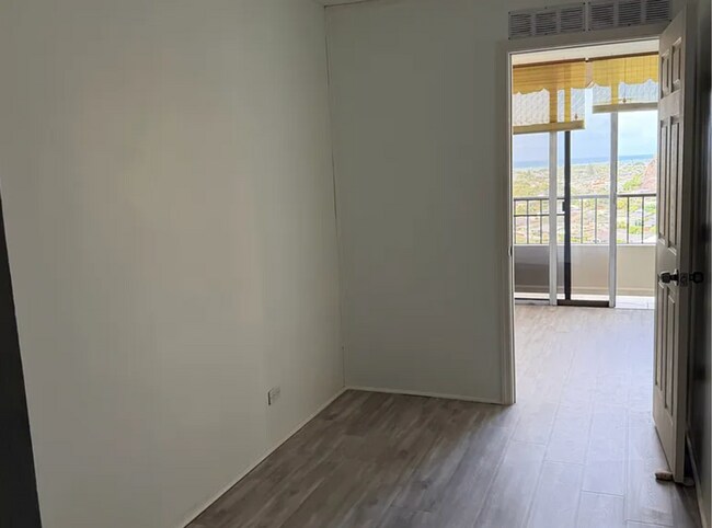 Building Photo - 6710 Hawaii Kai Dr
