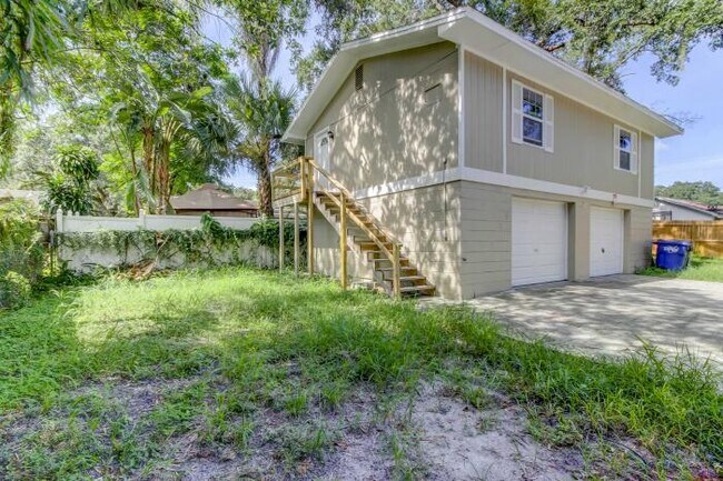 Building Photo - 2 bedroom in Tampa FL 33604