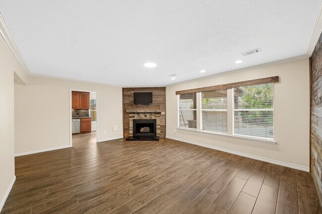 Foto del edificio - 2602 Cloverfield Ct