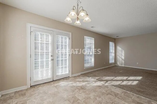 Foto del edificio - 224 Bridleridge Rd