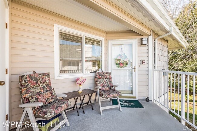 Building Photo - 2 br, 2 bath House - 11130 SE 208th St. #A204