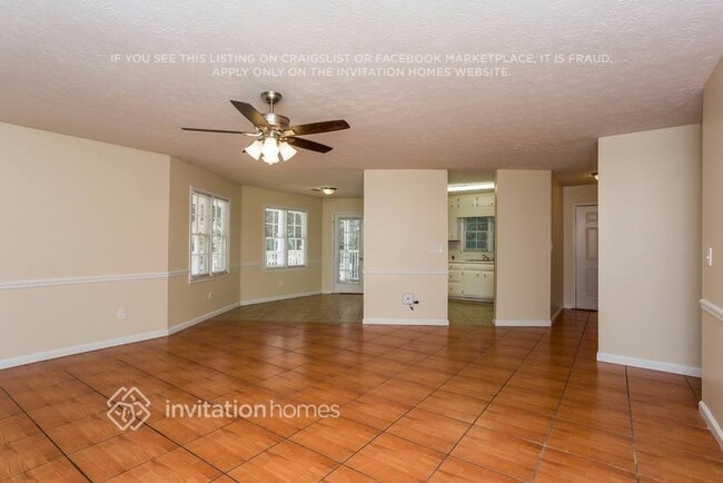 Building Photo - 2449 Windridge Dr NE