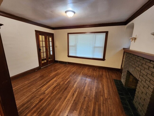 Building Photo - 3640 E 138th St