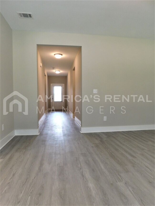 Building Photo - Home for rent in Brookwood, AL! Available ...