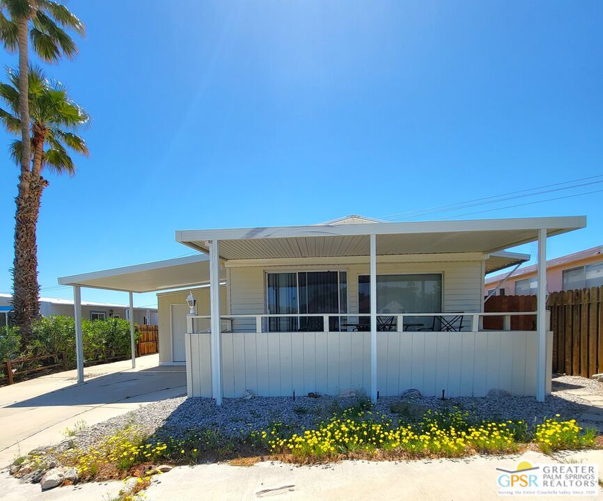 Foto principal - 69430 Fairway Rd