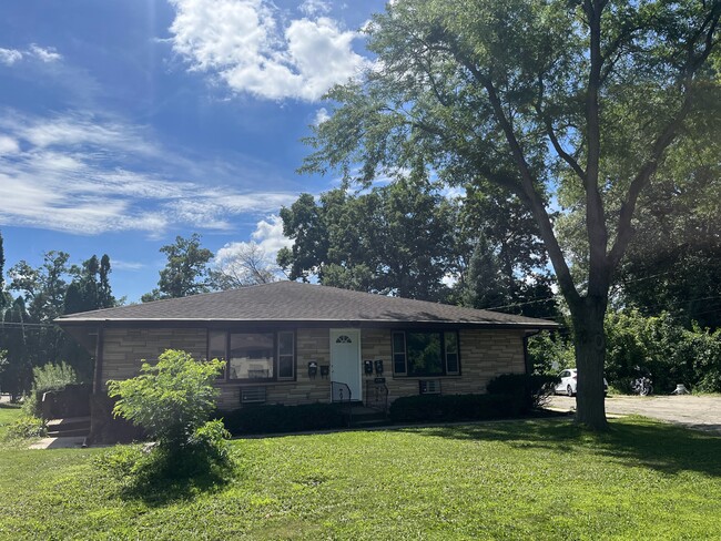 Building Photo - 6403 Eastgate Rd