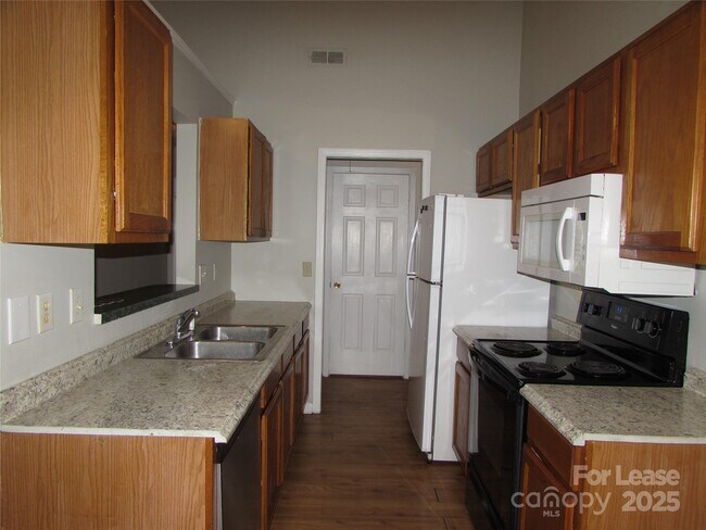 Foto del edificio - 3523 Tracy Glenn Ct