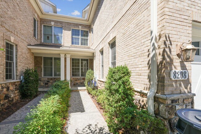 Foto del edificio - Incredible 4BR, 4.5BA Luxury Bethesda Home!!