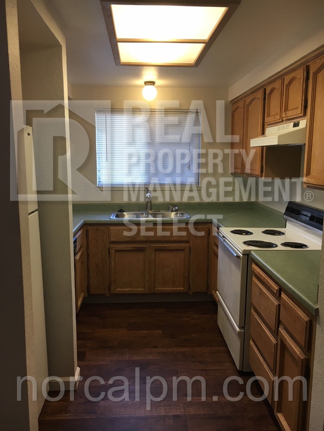 720 Sunrise Ave Unit Apt 15, Roseville, CA 95661 Apartment for Rent in Roseville, CA