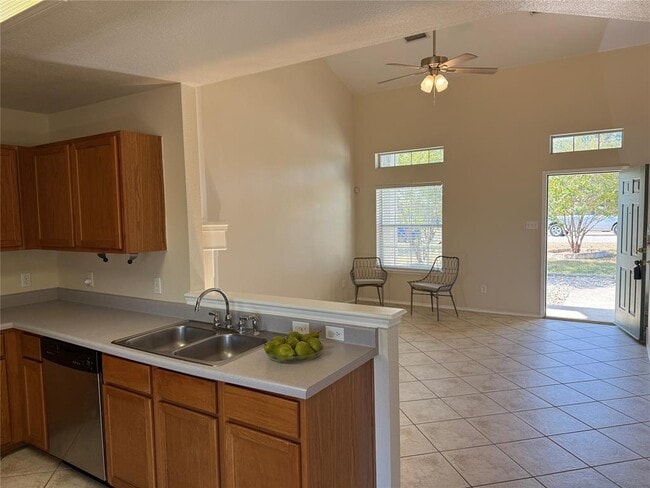 Foto del edificio - 121 Ansleys Way