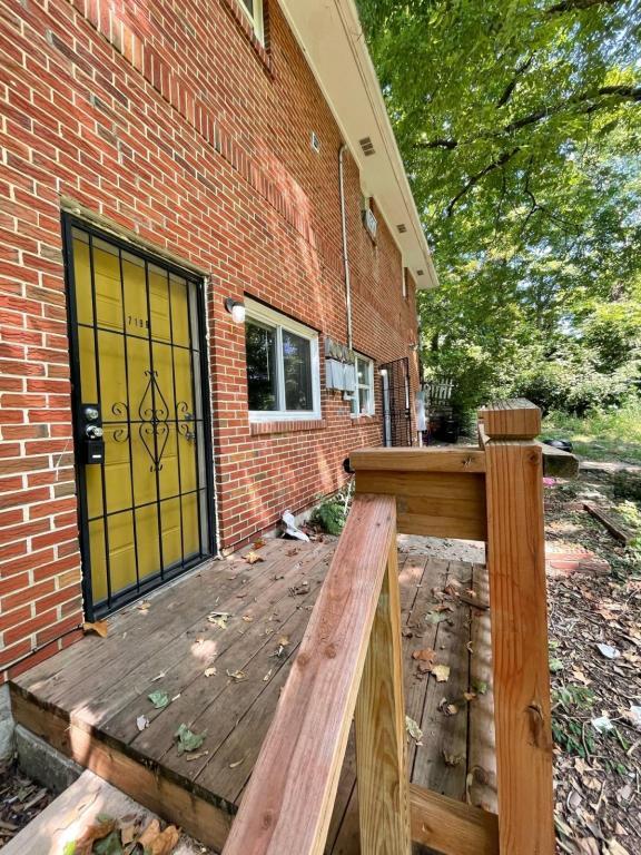 719B East College St Independence MO 64052 House Rental in