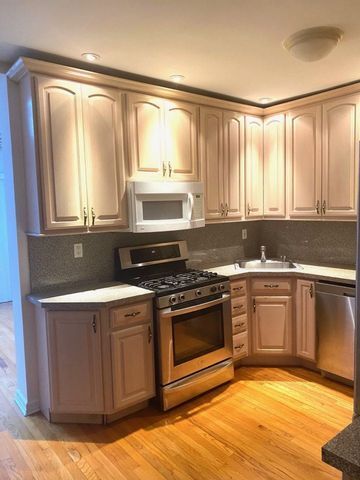 Foto principal - 61-11 79th St