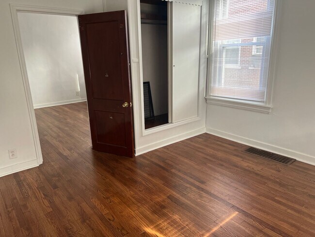 Foto del edificio - 1315 Broadway