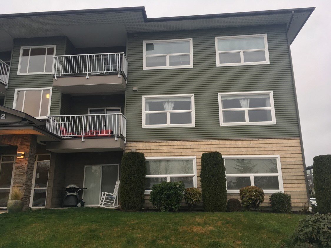 Foto principal - 512 Darby Dr