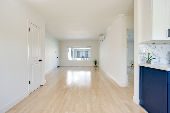 Foto del edificio - 1211 Detroit N St