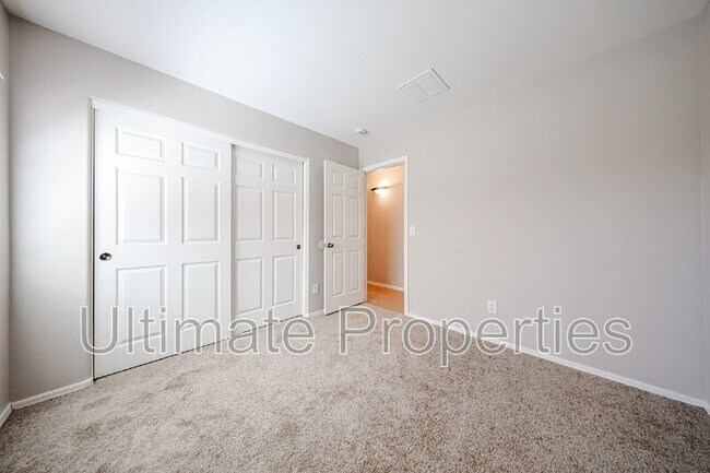 Foto del edificio - 21532 W Durango St