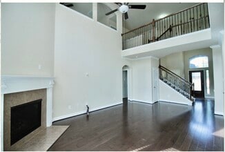 Building Photo - 158 Black Swan Pl